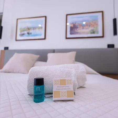 Iris Guest house *