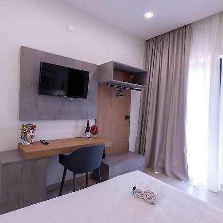Iris Guest house
