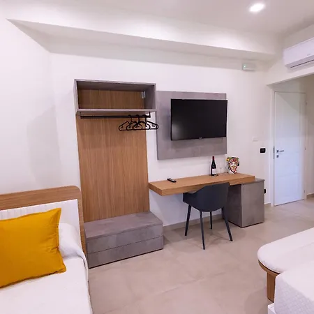 Iris Guest house Giardini Naxos
